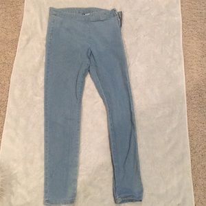 H & M Divided Jeans with a cute zipper on side!